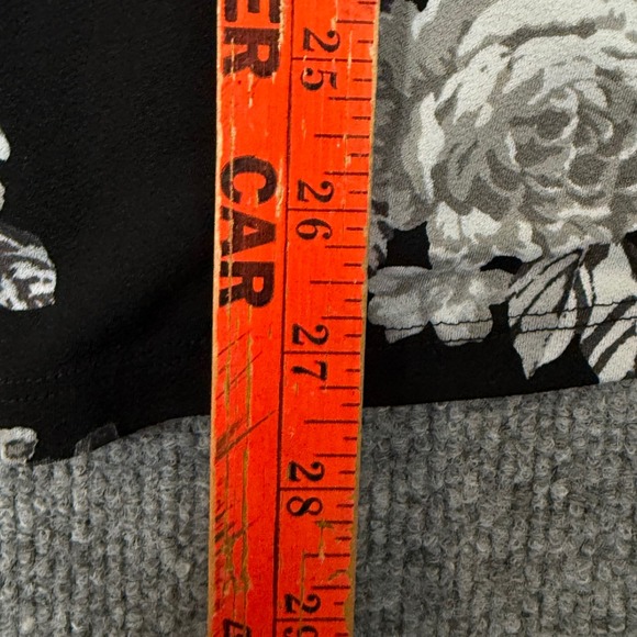 Torrid 1 1X 14/16 Black Floral Babydoll Whimsical Goth Top Short Sleeve Tunic - Picture 6 of 6